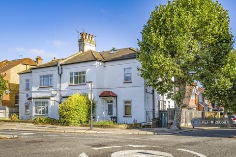 3 bedroom flat to rent, Green Dragon Lane, London, N21