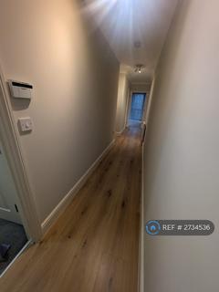2 bedroom flat to rent, Dwight Road, Watford, WD18