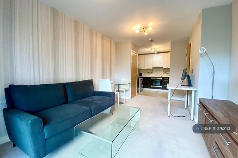 1 bedroom flat to rent, Parkside Court, London, E16