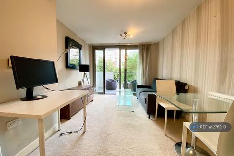1 bedroom flat to rent, Parkside Court, London, E16