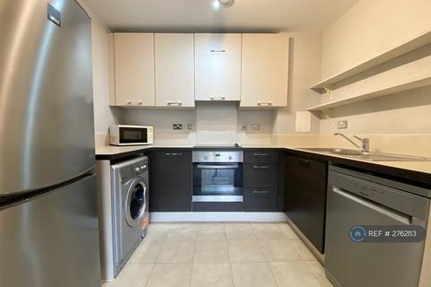 1 bedroom flat to rent, Parkside Court, London, E16