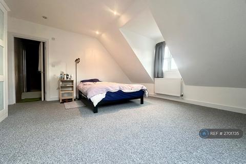 2 bedroom flat to rent, Ardennes House, London, E16