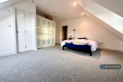 2 bedroom flat to rent, Ardennes House, London, E16