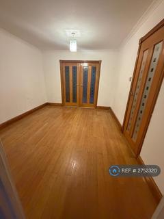4 bedroom semi-detached house to rent, Alban Avenue, St. Albans, AL3