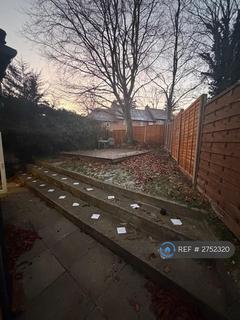 4 bedroom semi-detached house to rent, Alban Avenue, St. Albans, AL3