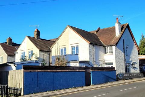 3 bedroom end of terrace house to rent, Bridge Road, Haslemere, GU27