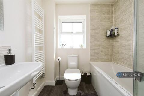 2 bedroom terraced house to rent, Birkdale Cop, Southport, PR8