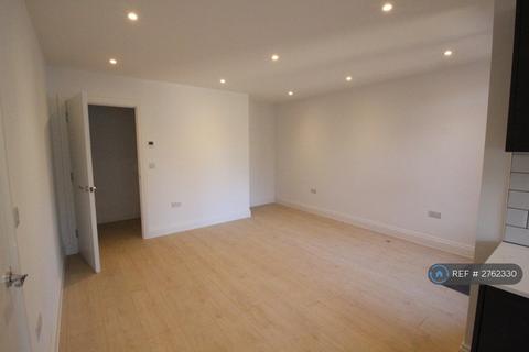 4 bedroom terraced house to rent, Priory Road, Maidstone, ME15