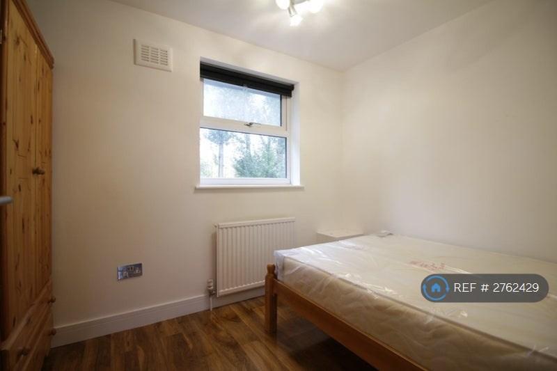 Double Bedroom 2