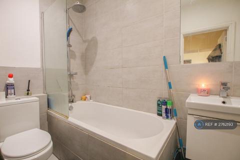 undefined, Lord Lyon, Stockcross, Newbury, RG20