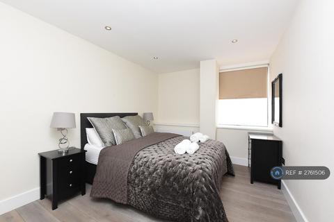 2 bedroom flat to rent, Arthur Road, London, SW19