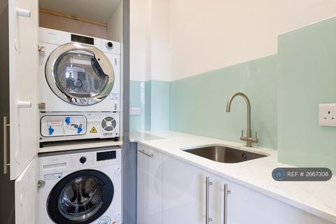 3 bedroom flat to rent, Clifton Park Road, Bristol, BS8