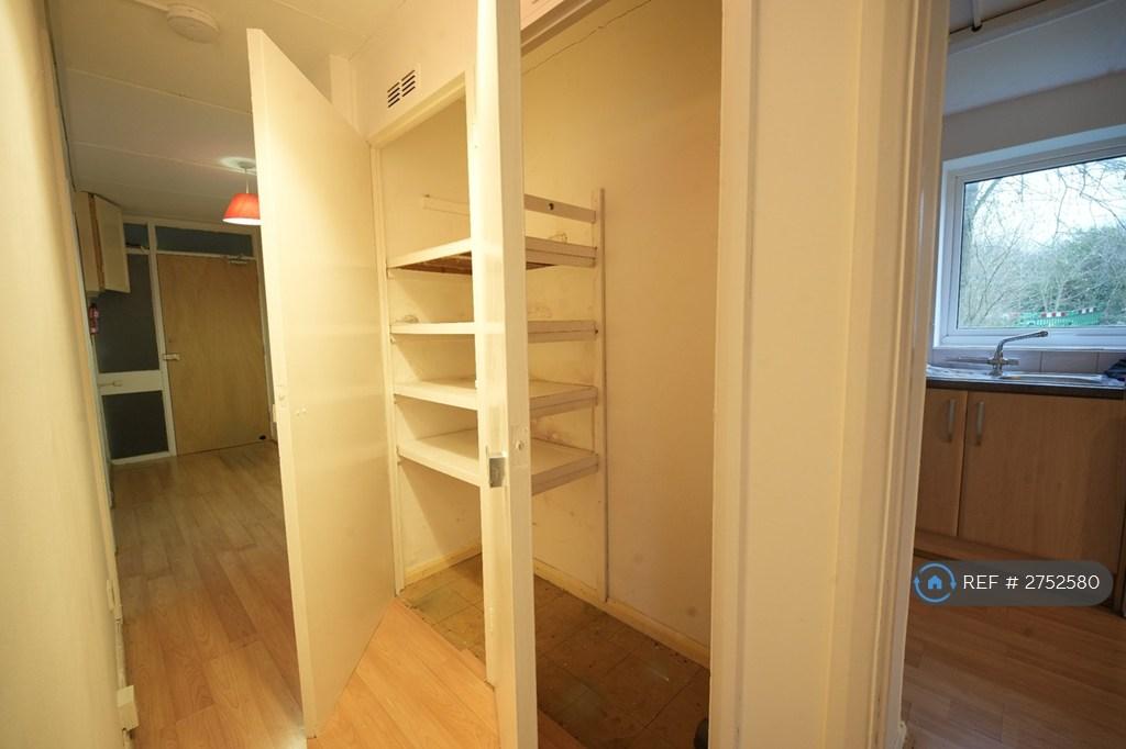 Storage x 4 In Total