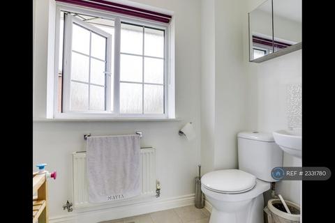 1 bedroom in a house share to rent, Denbury Court, Mapperley, Nottingham, NG3