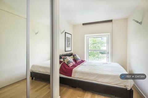 1 bedroom flat to rent, Cardinal Building, Hayes, UB3