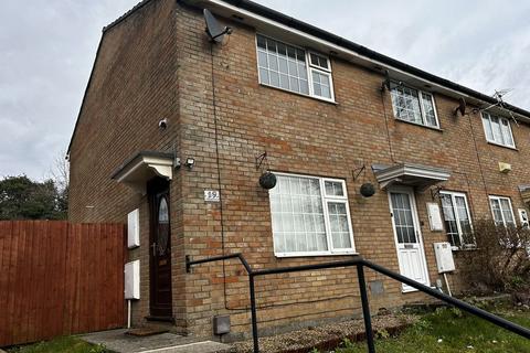 2 bedroom end of terrace house to rent, Hedgemoor, Bridgend