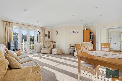 2 bedroom apartment for sale, Westpole Avenue, Barnet
