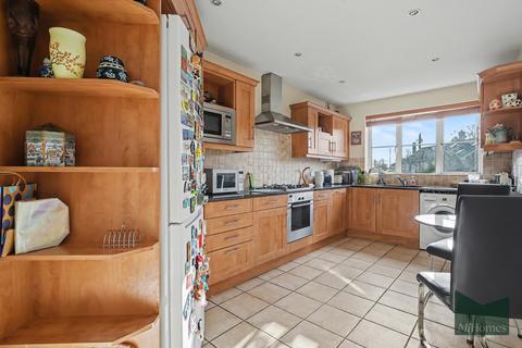 2 bedroom apartment for sale, Westpole Avenue, Barnet