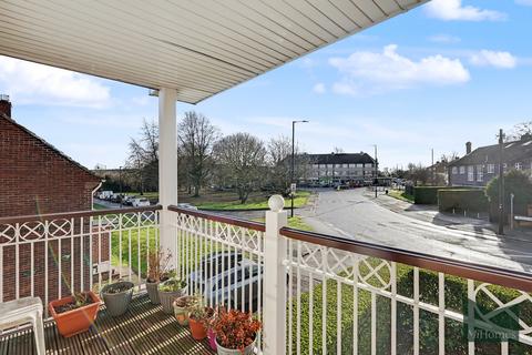 2 bedroom apartment for sale, Westpole Avenue, Barnet