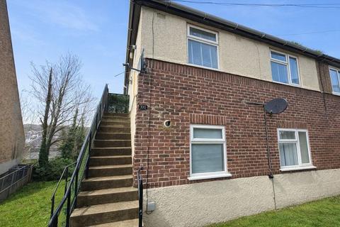 2 bedroom apartment to rent, Upper Luton Road, Chatham