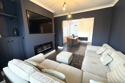 3 bedroom semi-detached house for sale, Lucknow Road, Willenhall