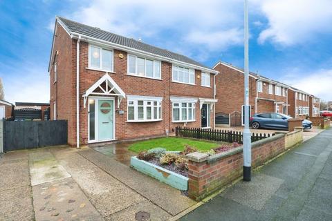 3 bedroom semi-detached house for sale, Kendal Way, Hull