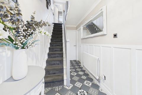 3 bedroom semi-detached house for sale, Kendal Way, Hull
