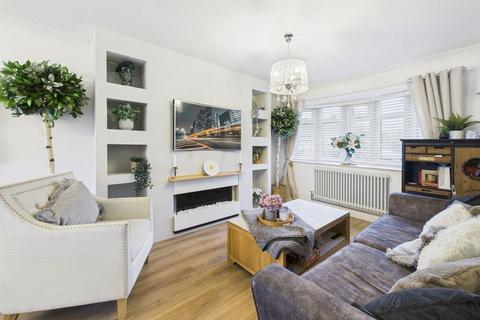 3 bedroom semi-detached house for sale, Kendal Way, Hull