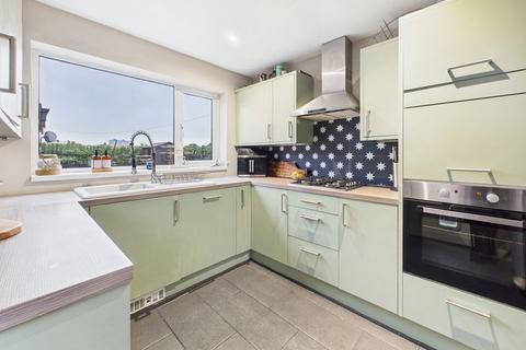 3 bedroom semi-detached house for sale, Kendal Way, Hull