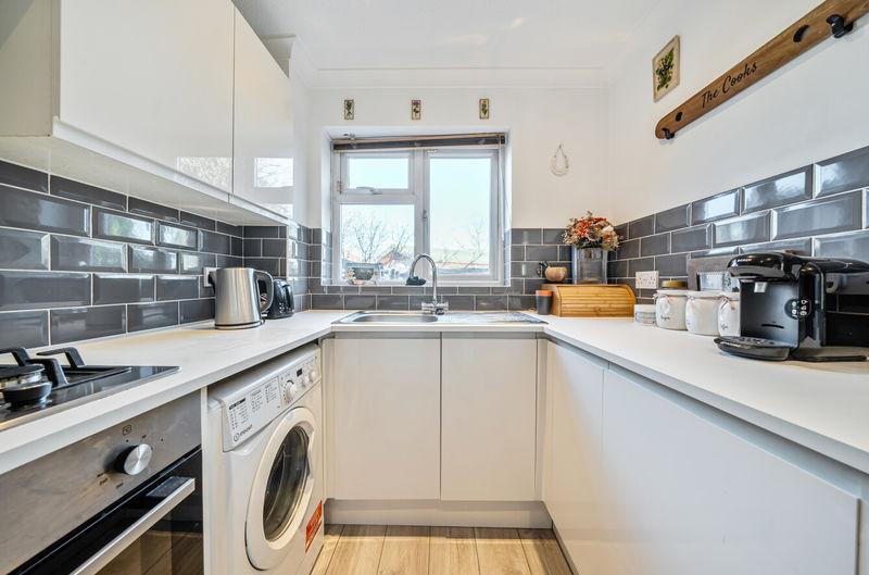 Kitchen angle 2