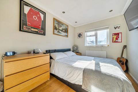 3 bedroom end of terrace house for sale, Hainault Street, London SE9