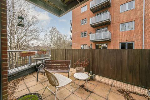1 bedroom flat for sale, Chapter Way, Colliers Wood, London, SW19