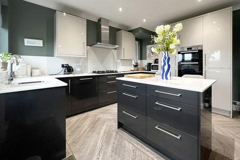 4 bedroom detached bungalow for sale, Kingsdown