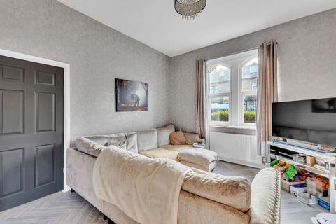 4 bedroom end of terrace house for sale, Bacup Road, Waterfoot