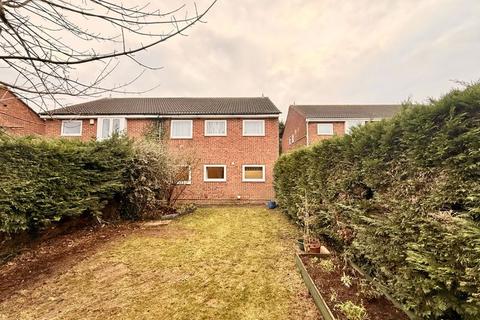 2 bedroom apartment for sale, Walcot Close, Plymouth CHAIN FREE spacious ground floor apartment with private gardens.