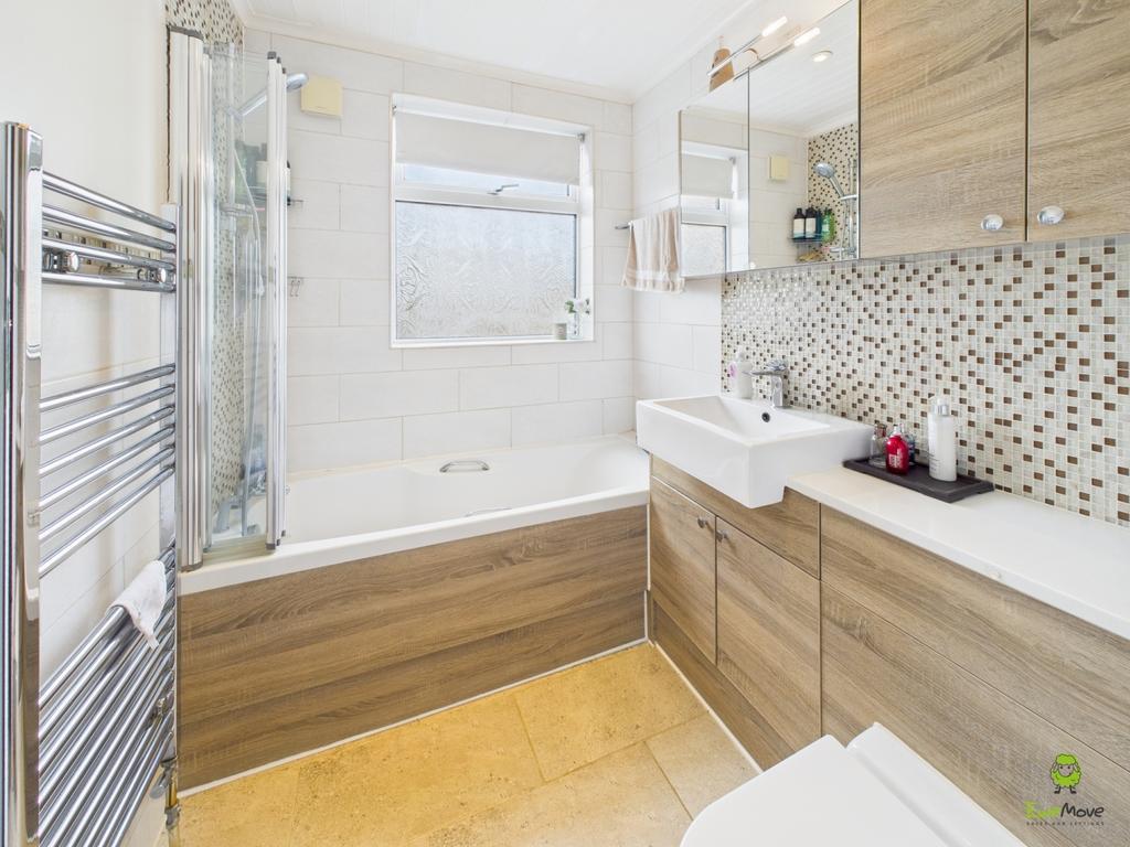 Presented by Robert at Ewe Move Bexleyheath and Dar