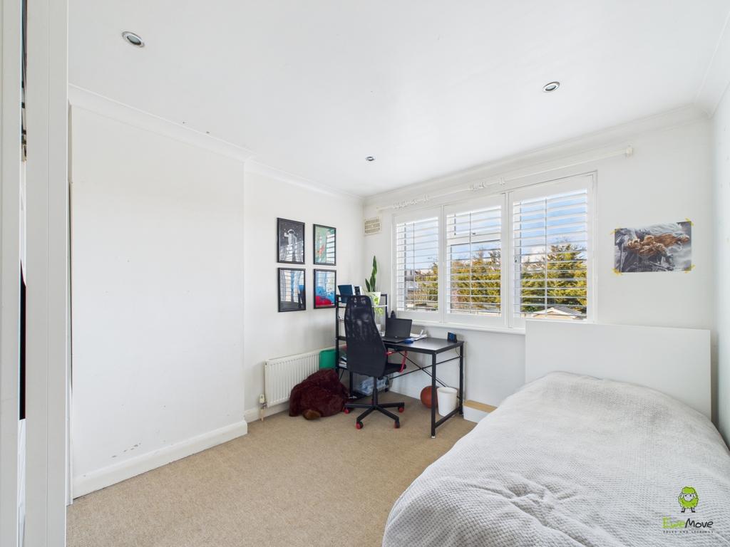 Presented by Robert at Ewe Move Bexleyheath and Dar