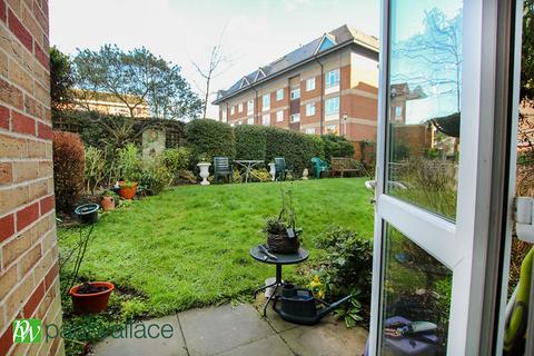1 bedroom retirement property for sale, High Street,Cheshunt
