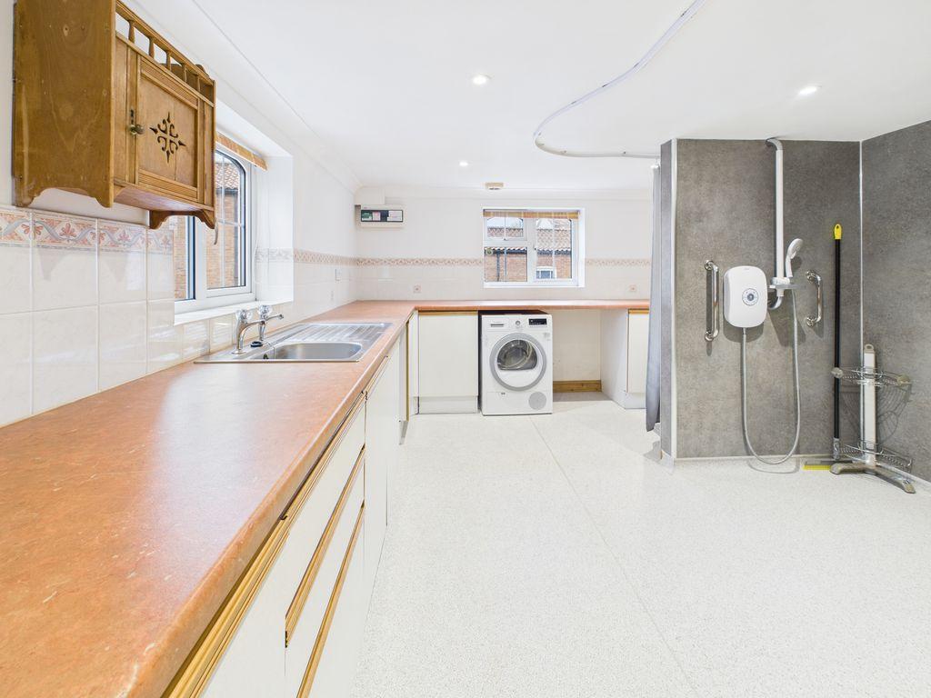 Utility / Wetroom