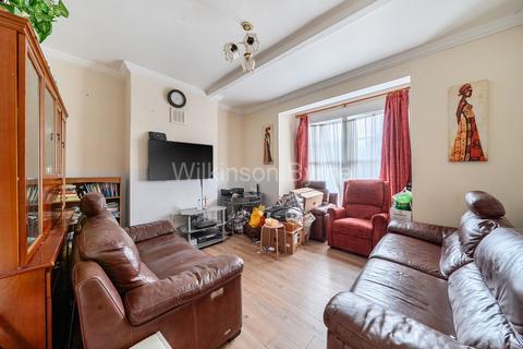 2 bedroom ground floor flat for sale, Clarence Road, Bounds Green N22