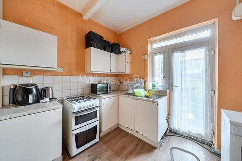 2 bedroom ground floor flat for sale, Clarence Road, Bounds Green N22