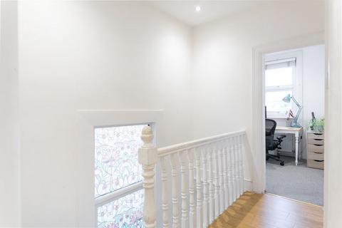 3 bedroom apartment for sale, Brighton Road, South Croydon