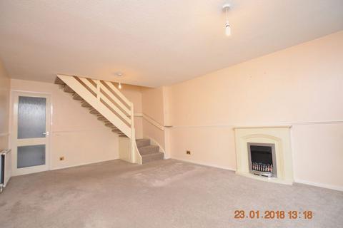 2 bedroom end of terrace house to rent, Avebury, Slough