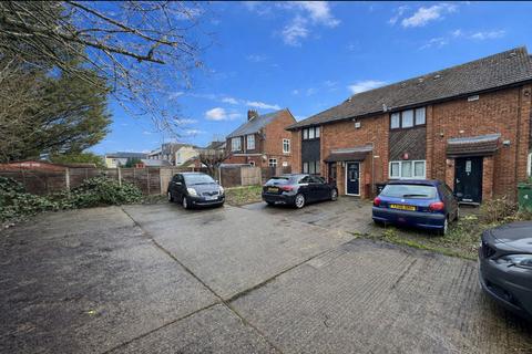 undefined, Marsh Road, Luton