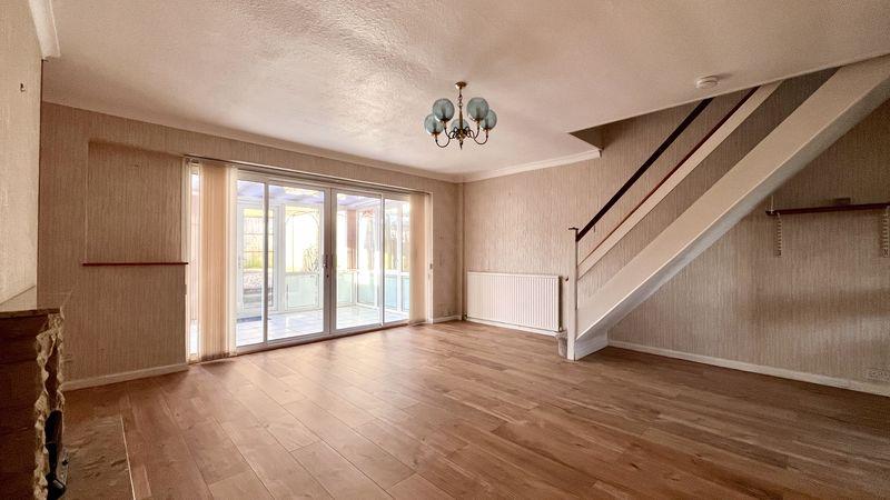 Sitting/Dining room
