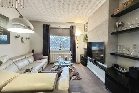 2 bedroom maisonette for sale, St. Albans Terrace, Manchester