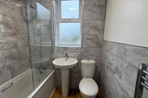 3 bedroom semi-detached house to rent, To Let - Lyndhurst Road, Birkdale - Three Bedroom House