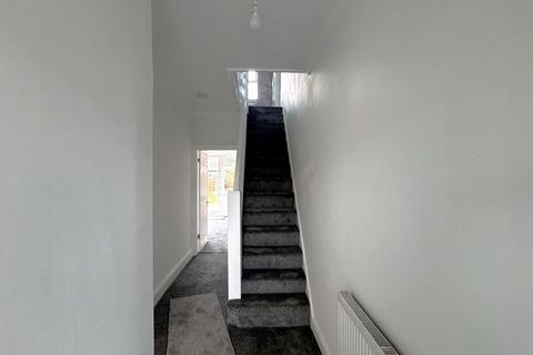 3 bedroom semi-detached house to rent, To Let - Lyndhurst Road, Birkdale - Three Bedroom House