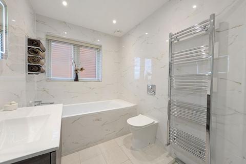 4 bedroom property to rent, Golf Open 2026 - Upton Avenue, Ainsdale - Sleeps 8