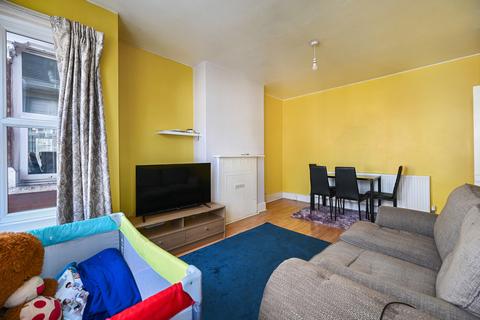 2 bedroom apartment for sale, Vaughan Road, Harrow